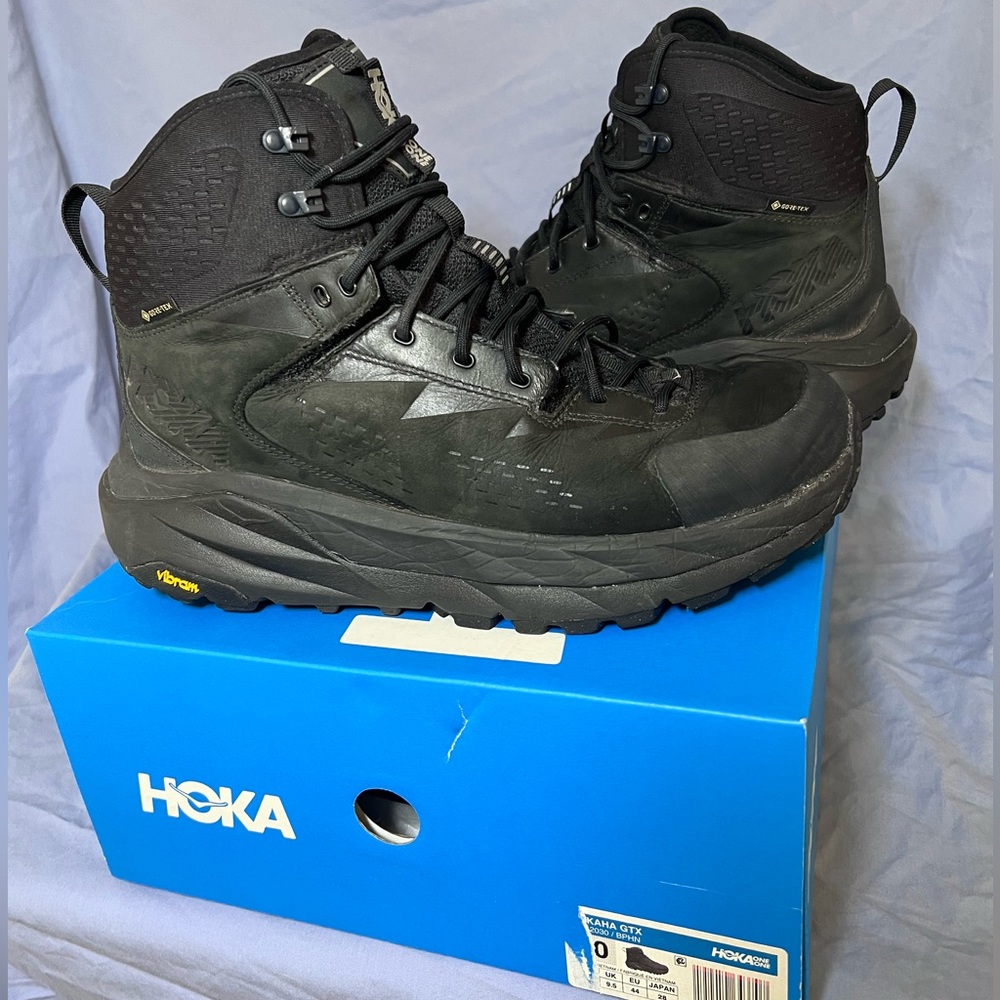 COPY - RARE-Hoka Kaha GTX ‘Black Phantom’ size 10. Used, like new.